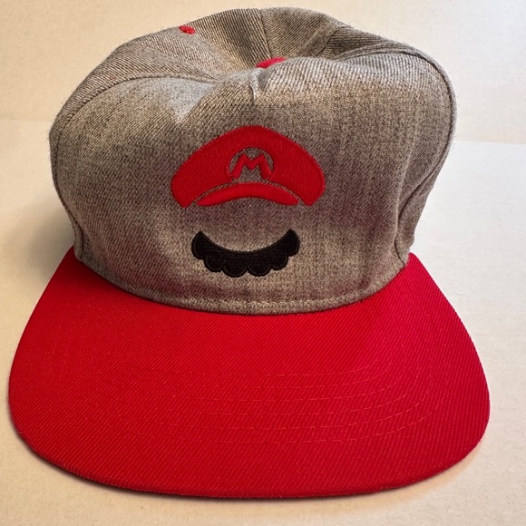 Super Mario Bros Mario Mustache SnapBack Cap Gray Red Embroidered 2018 - Picture 1 of 6